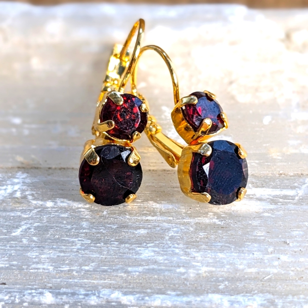 4.61 Carats Garnet Natural in Yellow Gold Plated Earrings